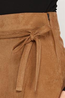 FAUX TWILL SUEDE SHORTS WITH SIDE TIE DETAIL