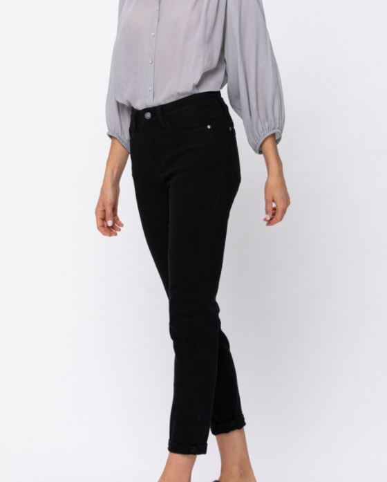 Judy Blue HIGH RISE JET BLACK NON DISTRESSED BOYFRIEND