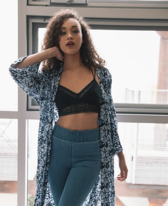 Strappy Back Geometric Lace Bralette - Black
