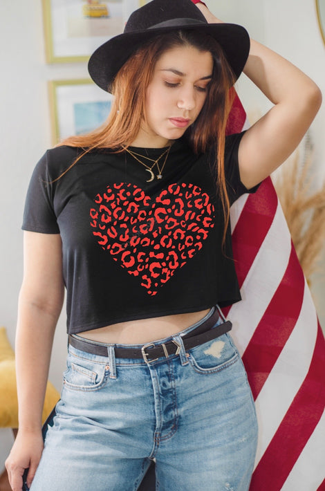 19. Leopard Heart Red - White Ink