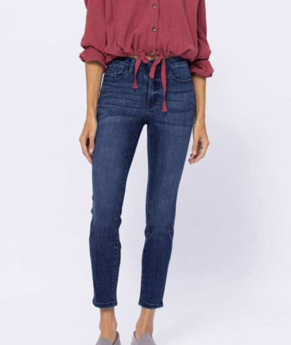 MID-RISE MINERAL WASH RELAXED FIT - Judy Blue