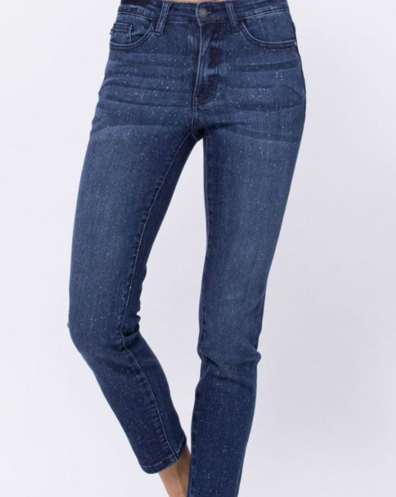MID-RISE MINERAL WASH RELAXED FIT - Judy Blue